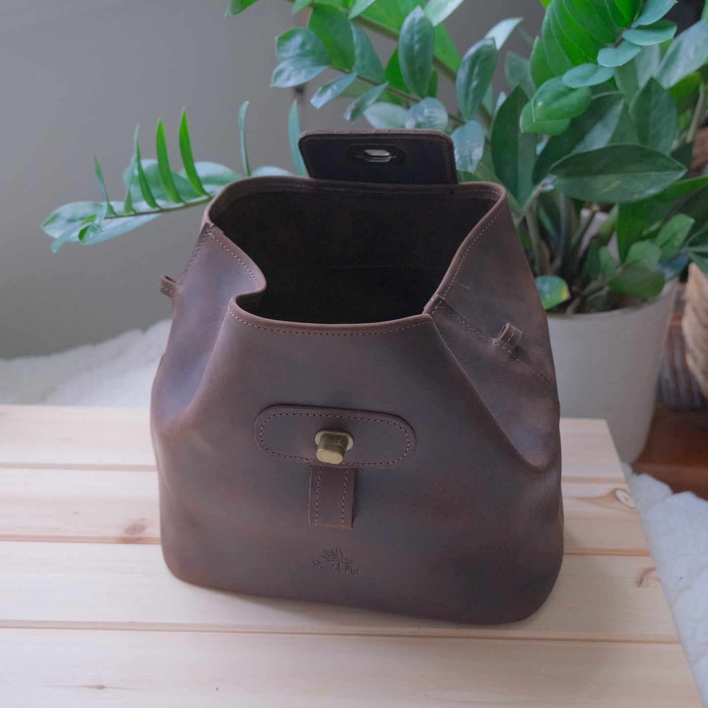 Thread & Maple Leather Pop Up Bag -  Chocolate